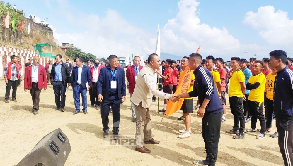 Additional Deputy Commissioner Peren, Keyirangding Hegui meeting participants during the 13th edition of the Peren District Legislator’s Trophy Tournament which commenced on November 9 at the Peren Town local ground. (Photo Courtesy: DIPR)